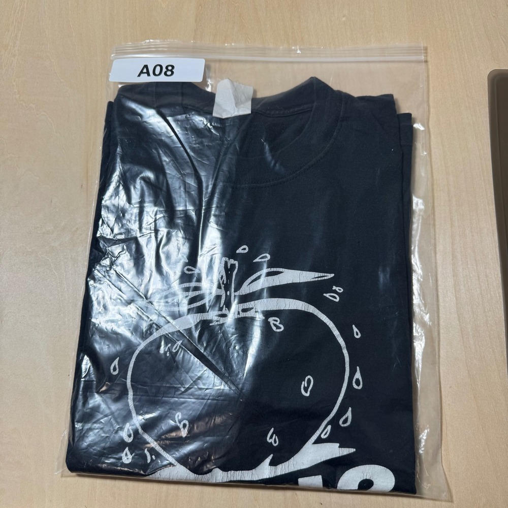 Vintage DAI? Apple‎ Graphic T Shirt Black Short Sleeve Menswear - Picture 7 of 7